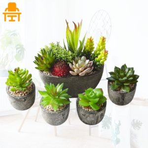 Lot de jolies plantes artificielles en pot