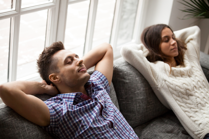 Soyez efficace au télétravail grâce à une micro sieste après déjeuner